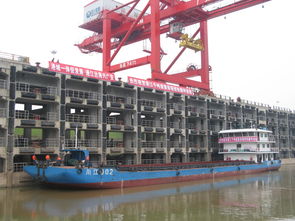 廣安港迎來首艘千噸級貨運班輪，開啟飲料運輸新篇章